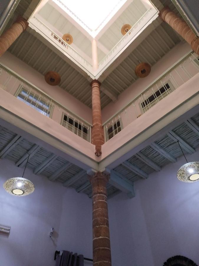 Riad Marosko 에사우이라 외부 사진
